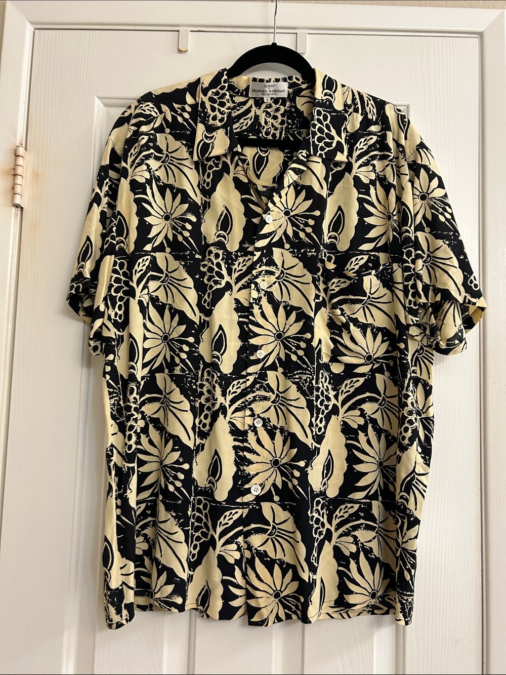 Vintage 90s GUESS by George Marciano 100% Rayon Tropical Camp Shirt Size 3 (L)
